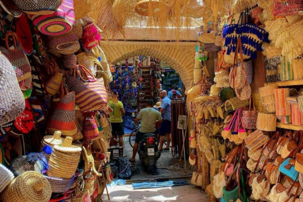 7 Days Tour from Casablanca Chefchaouen, Fes & Sahara Desert