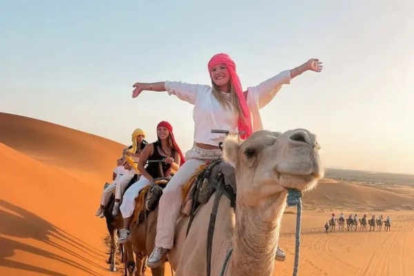 Discover the perfect 8 Day Itinerary Morocco. Explore Chefchaouen, Fes, Merzouga Desert, Todgha Gorge, Ait Ben Haddou, and Marrakech.